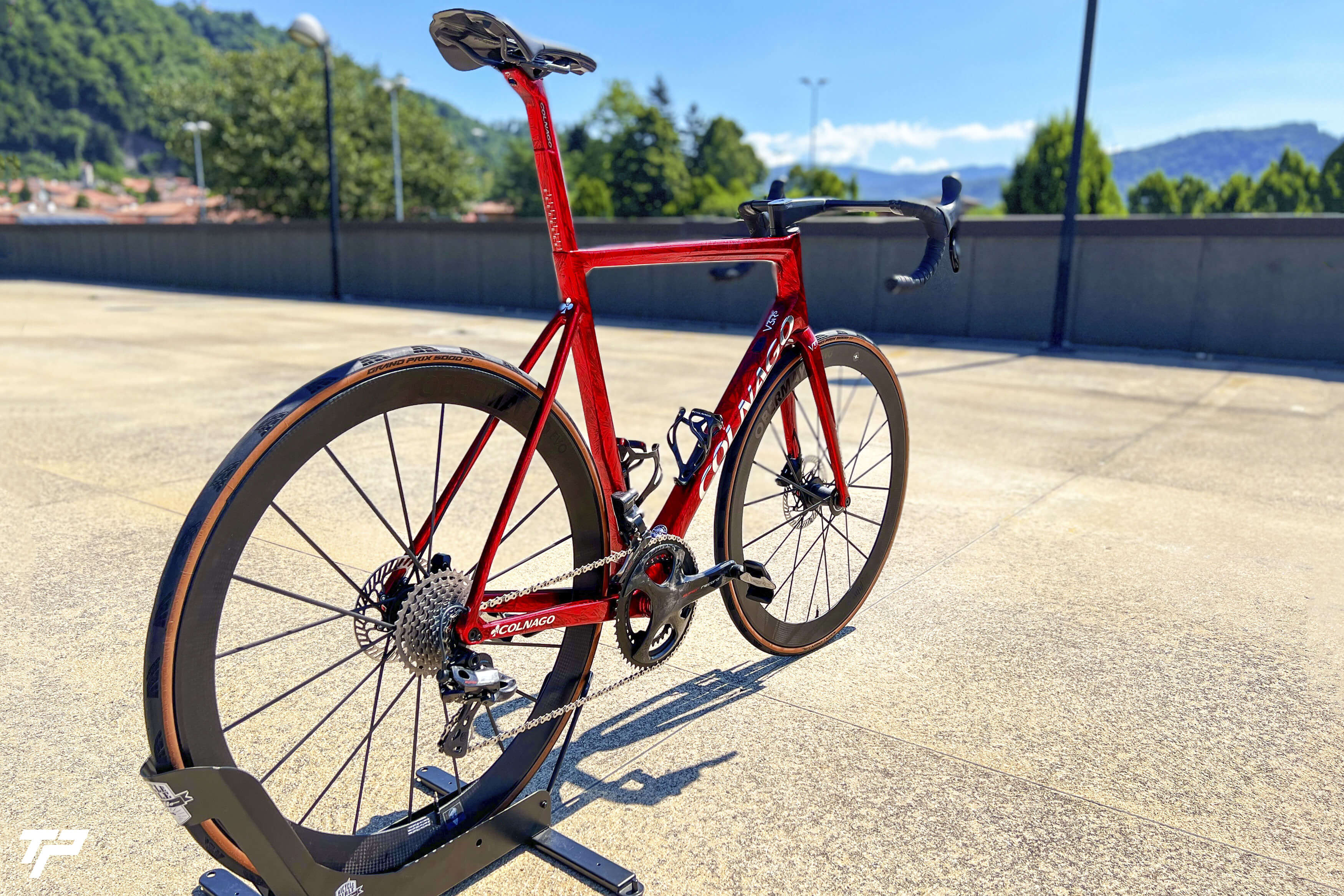 COLNAGO V3RS FROZEN LTD: THE EXPRESSION OF ITALIAN EXCELLENCE